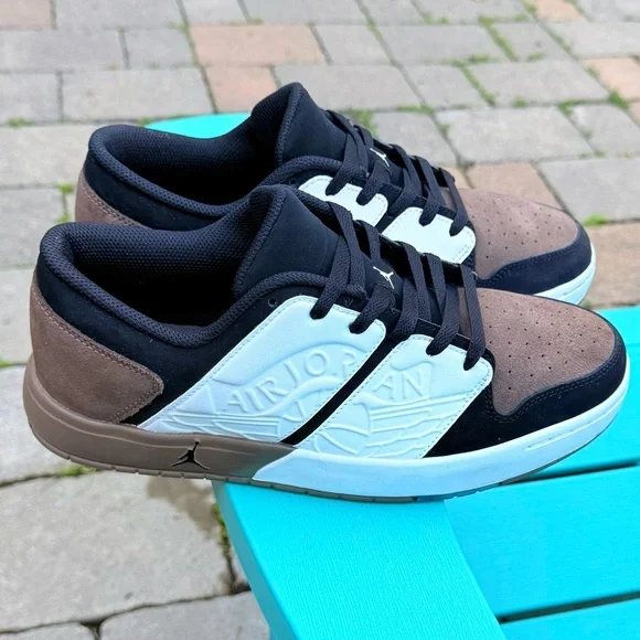 Mens Nike Jordan Nu Retro 1 Athletic Sneakers Low Palomino DV5141-102 US Size 9 - Picture 4 of 9